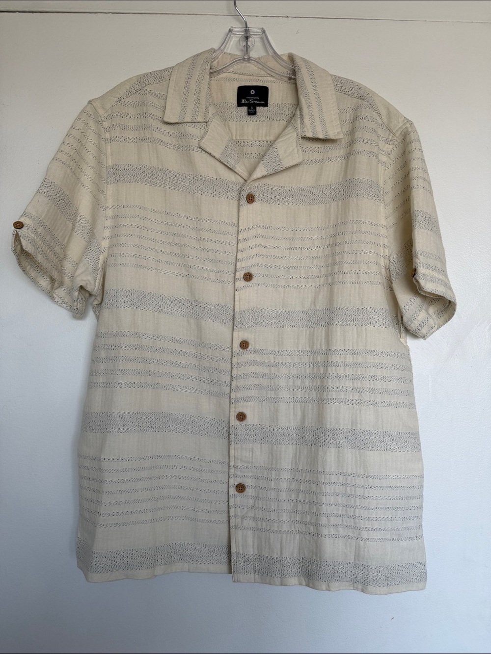 Ben Sherman Textured Stripe Camp Collar Shirt -Cream & Blue Short Sleeve Small